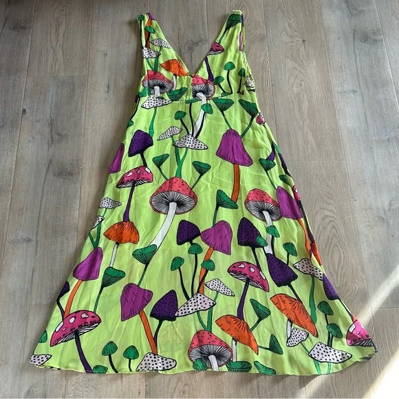 FARM Rio Lime Mushrooms Midi Dress - Picture 6 of 8